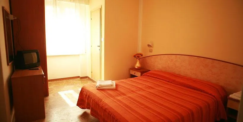 Hotel Ariosto Rimini 2*,